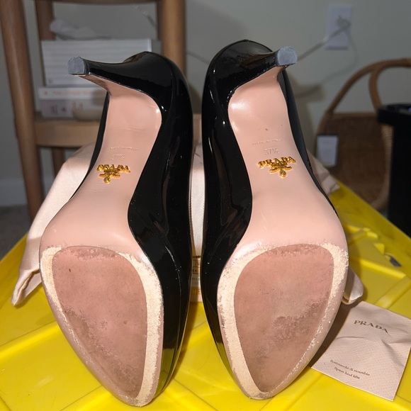 PRADA Black Patent Leather Round Toe Pump Calzature Donna Vernice size 7.5 - Picture 5 of 7